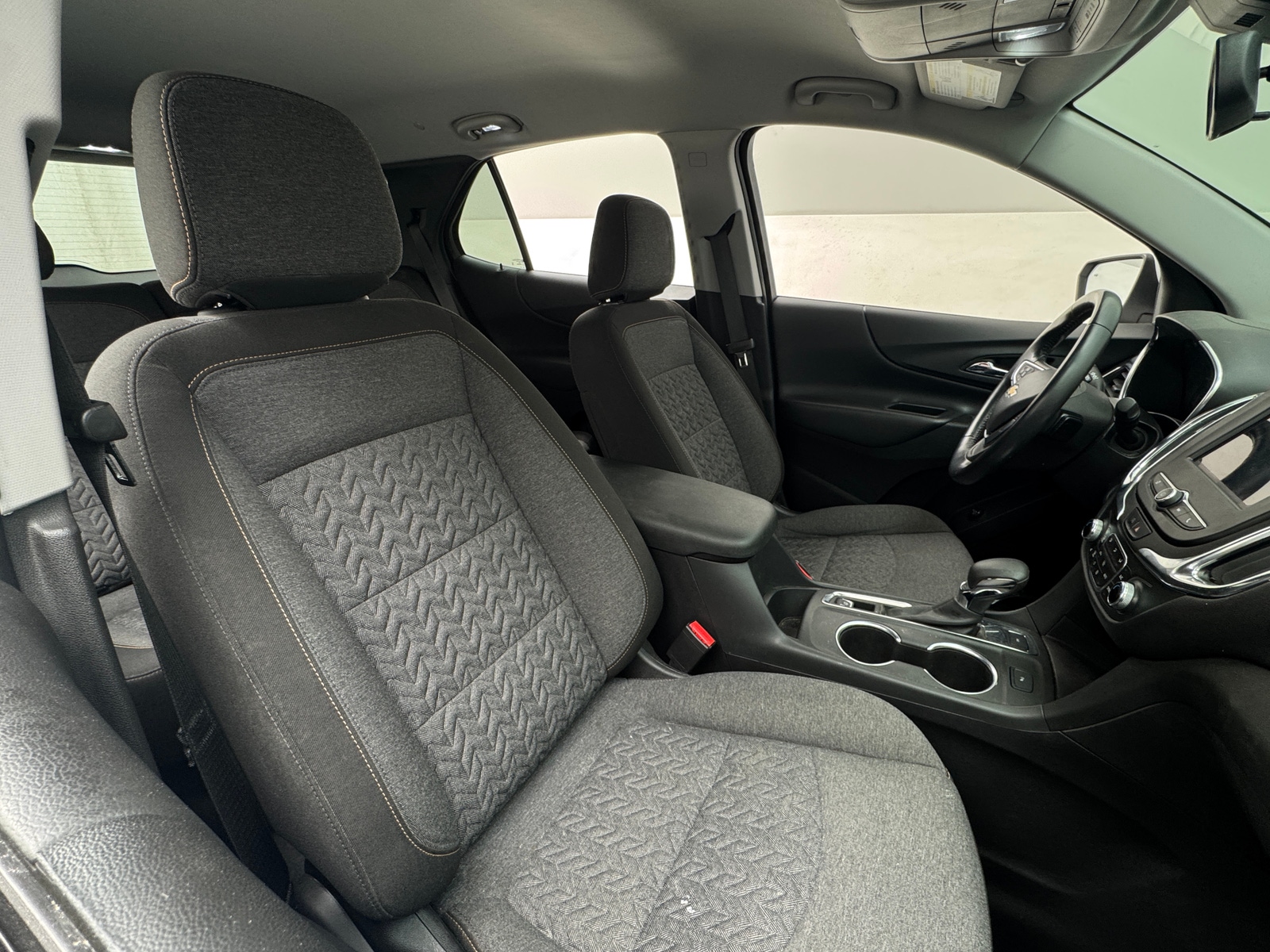 Thumbnail: 2022 Chevrolet Equinox - 2