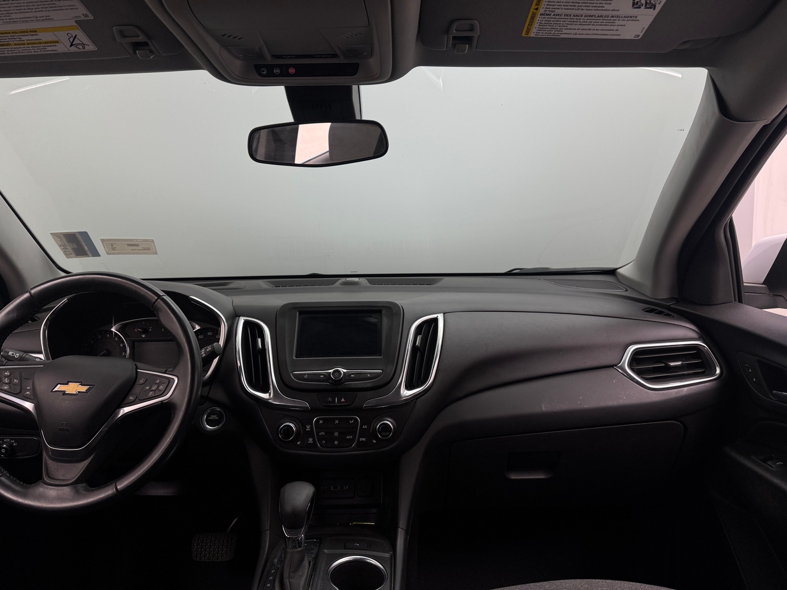 Thumbnail: 2022 Chevrolet Equinox - 3