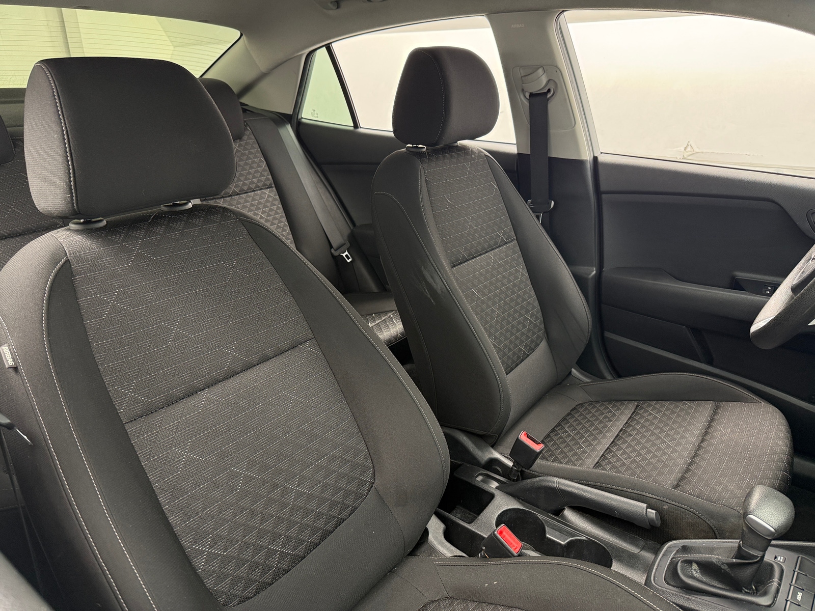 Thumbnail: 2021 Kia Rio - 2