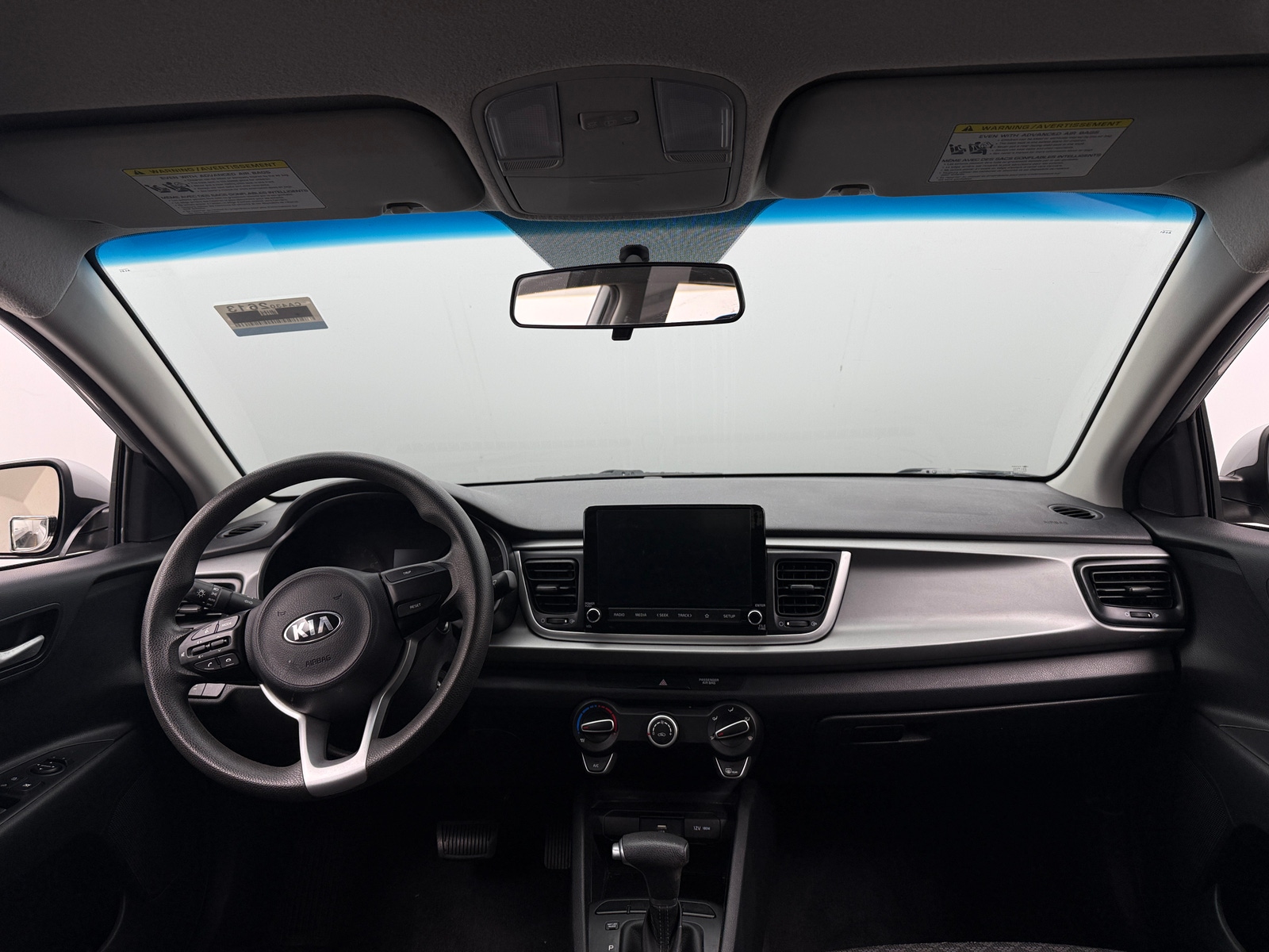 Thumbnail: 2021 Kia Rio - 3