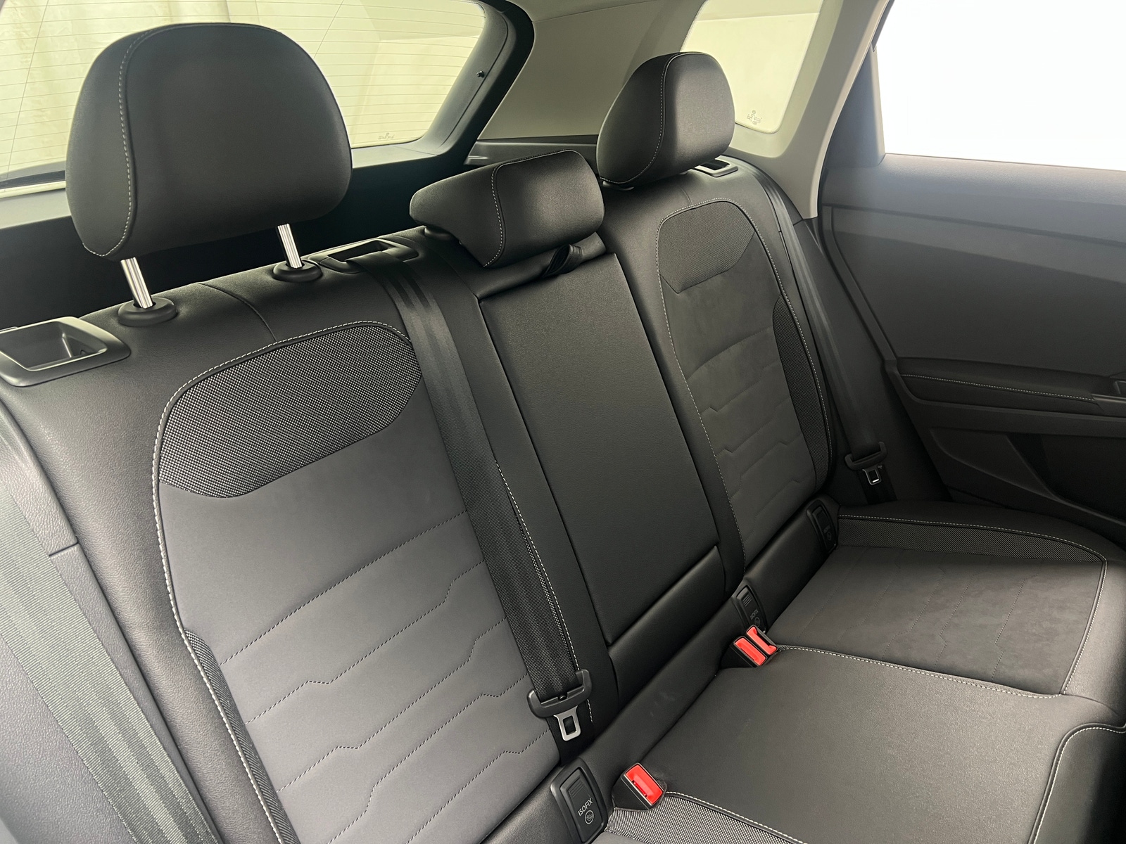 Thumbnail: 2025 Volkswagen Taos - 6