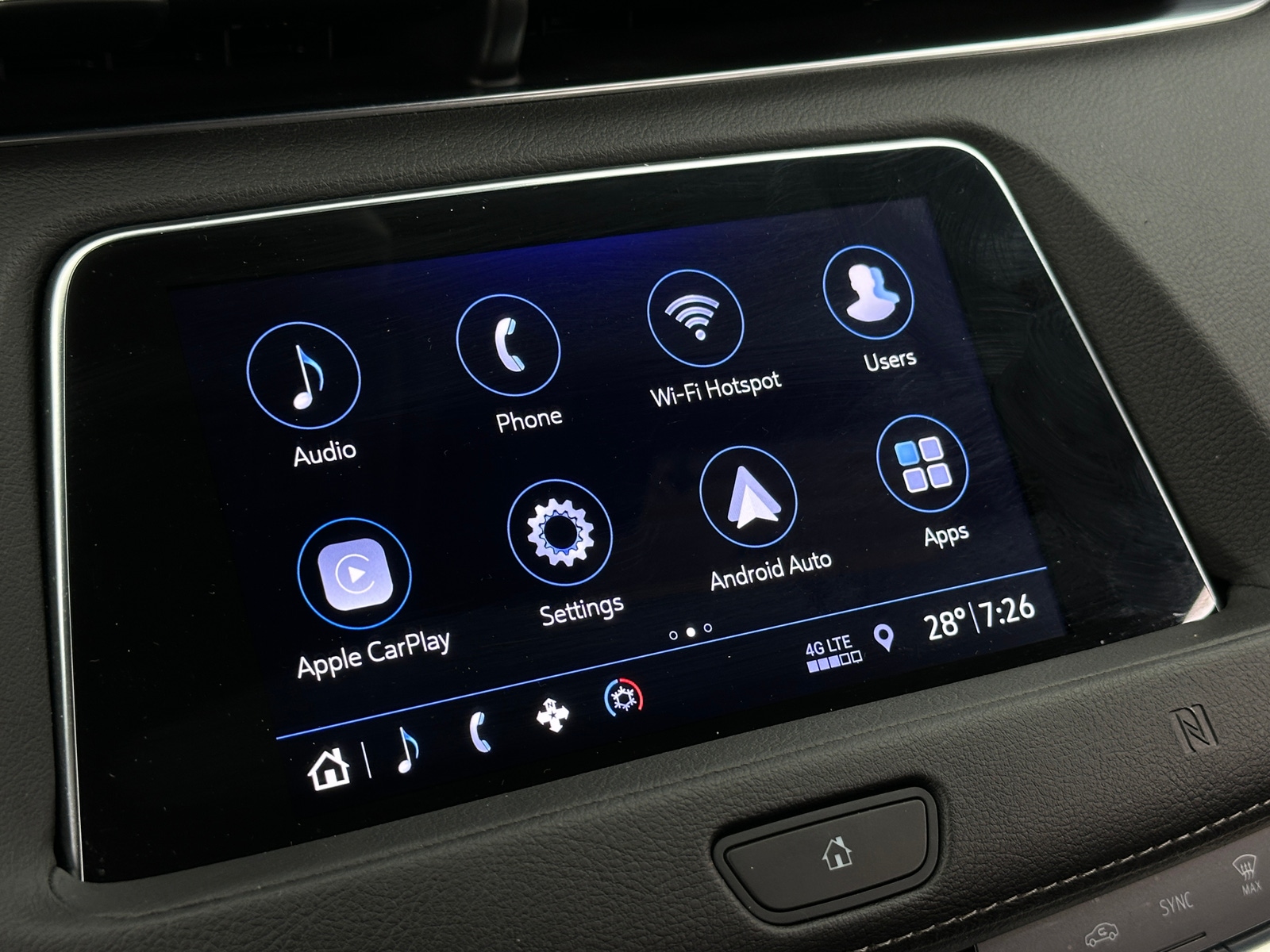 Thumbnail: 2019 Cadillac XT4 - 3