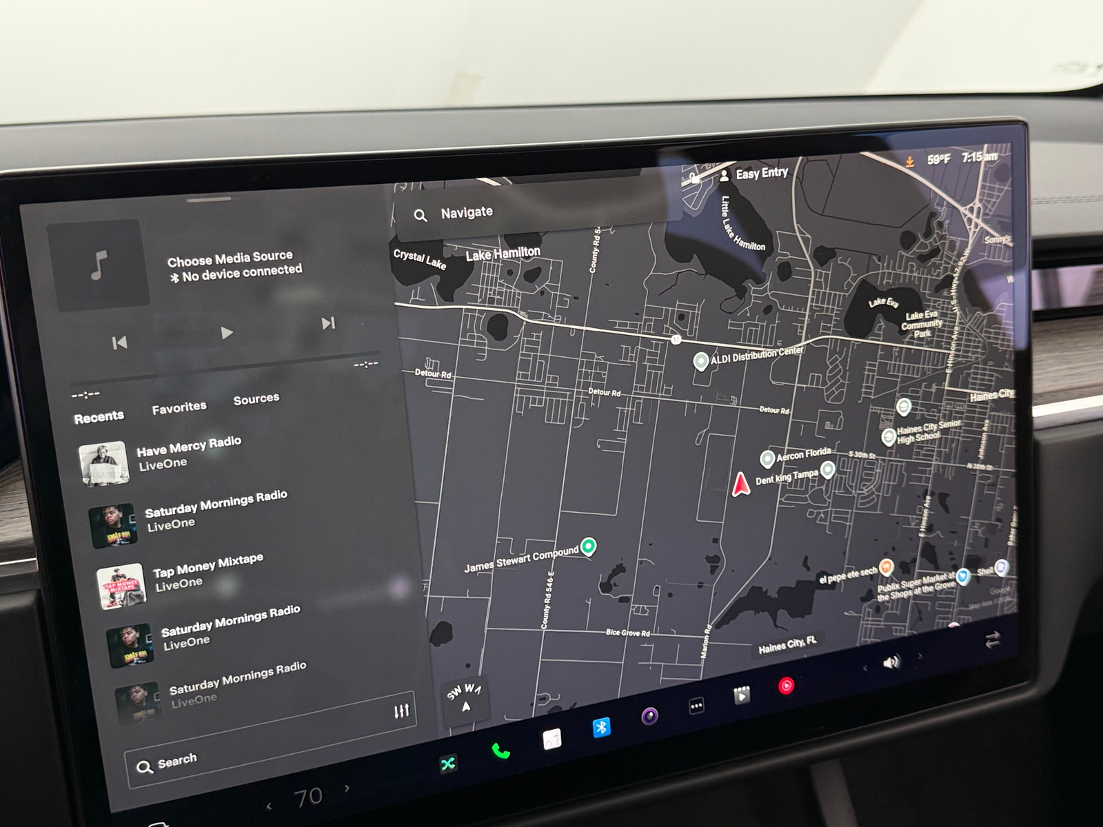 Thumbnail: 2022 Tesla Model X - 3