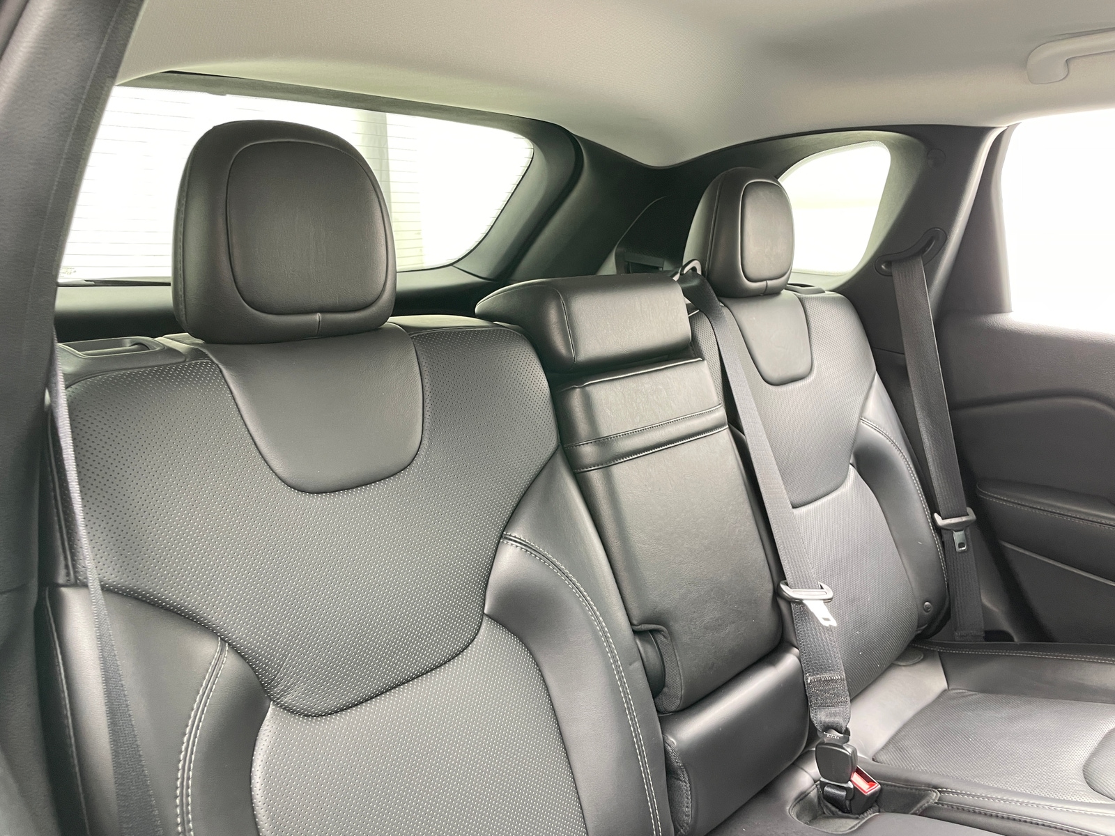 Thumbnail: 2019 Jeep Cherokee - 5