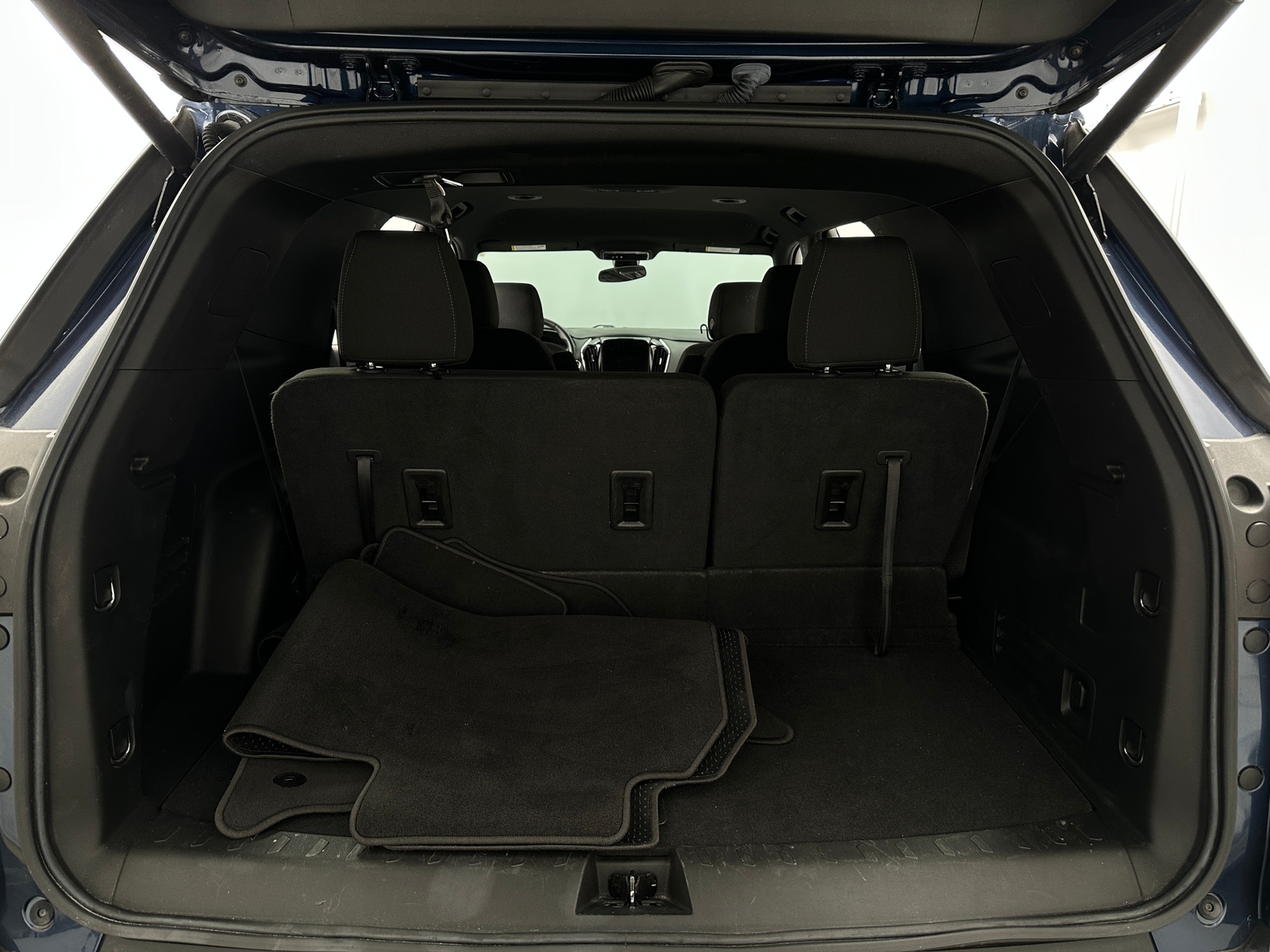 Thumbnail: 2023 Chevrolet Traverse - 7