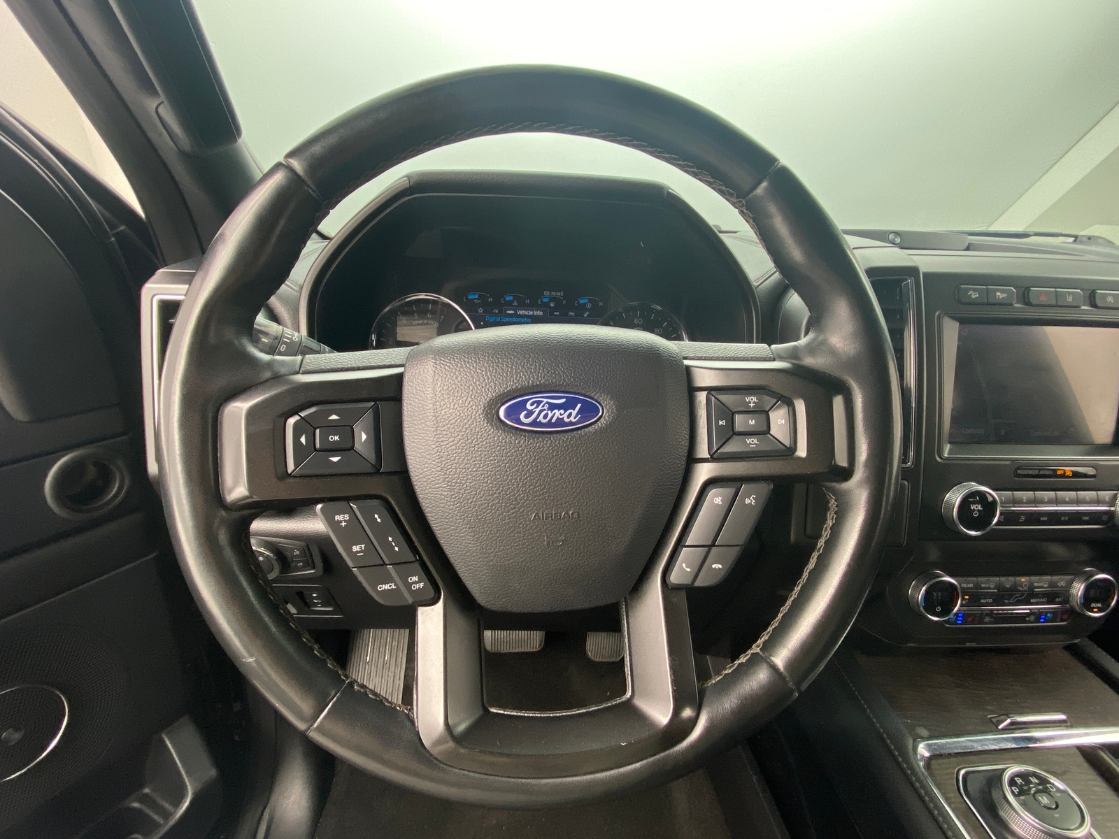 Thumbnail: 2020 Ford Expedition - 4