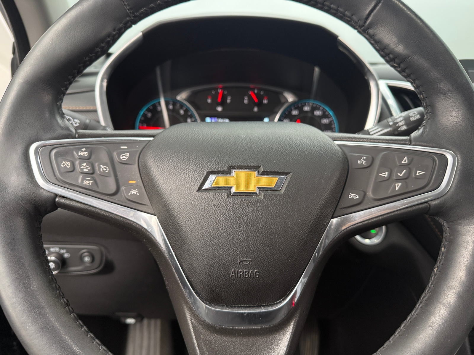 Thumbnail: 2018 Chevrolet Equinox - 4