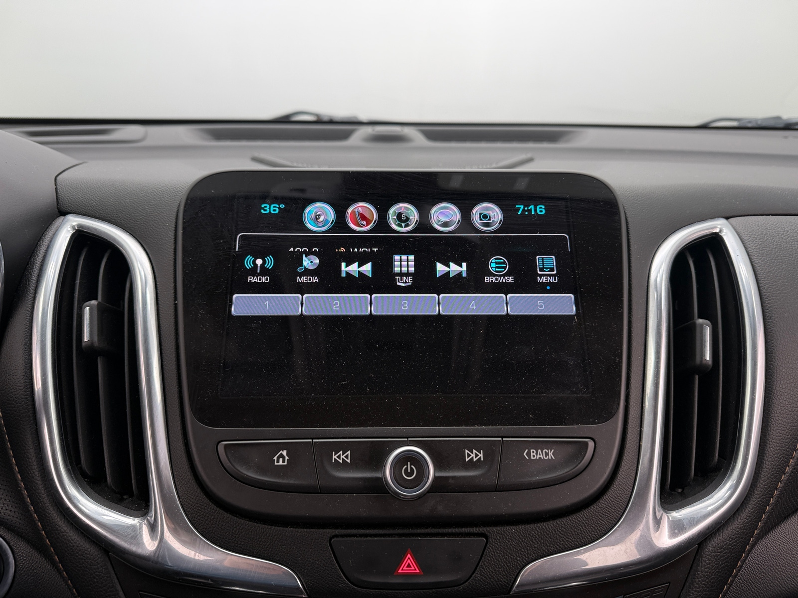 Thumbnail: 2018 Chevrolet Equinox - 3