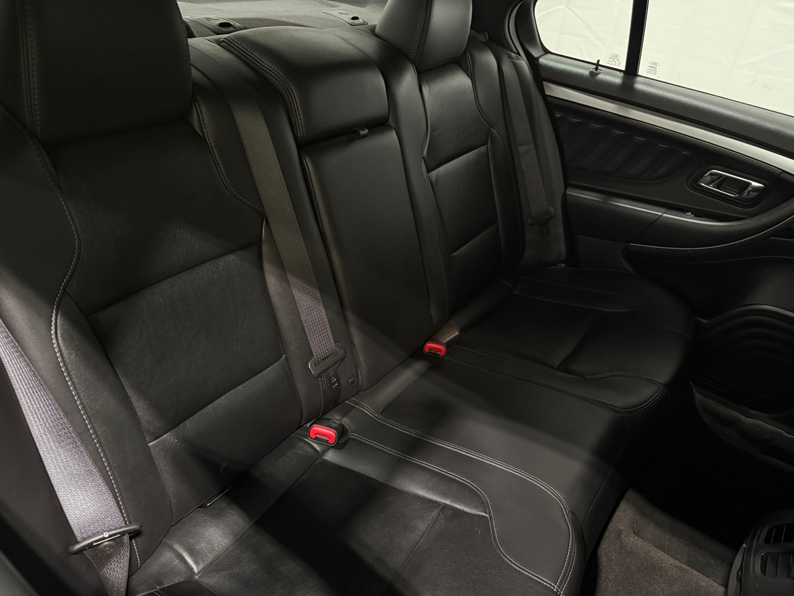 Thumbnail: 2015 Ford Taurus - 5