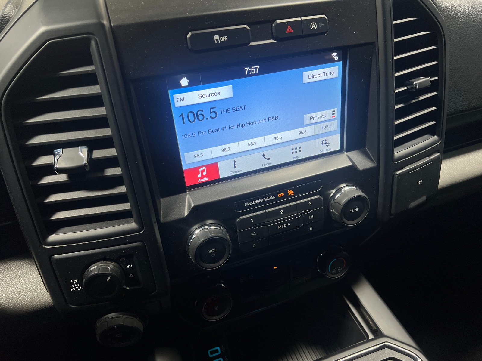 Thumbnail: 2018 Ford Econoline - 4