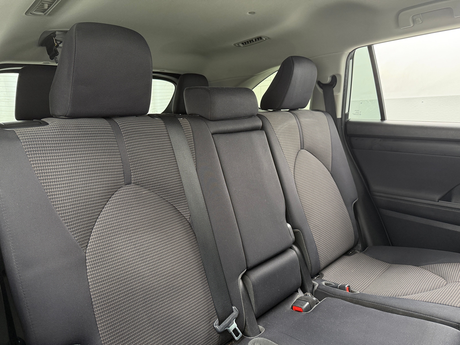 Thumbnail: 2020 Toyota Highlander - 6