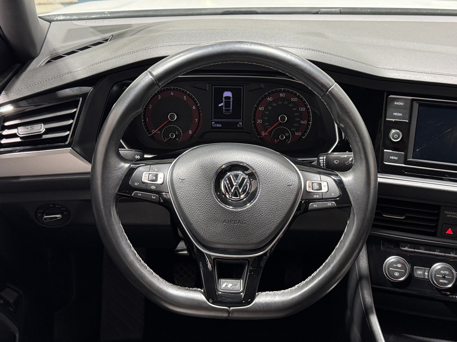 Thumbnail: 2021 Volkswagen Jetta - 4