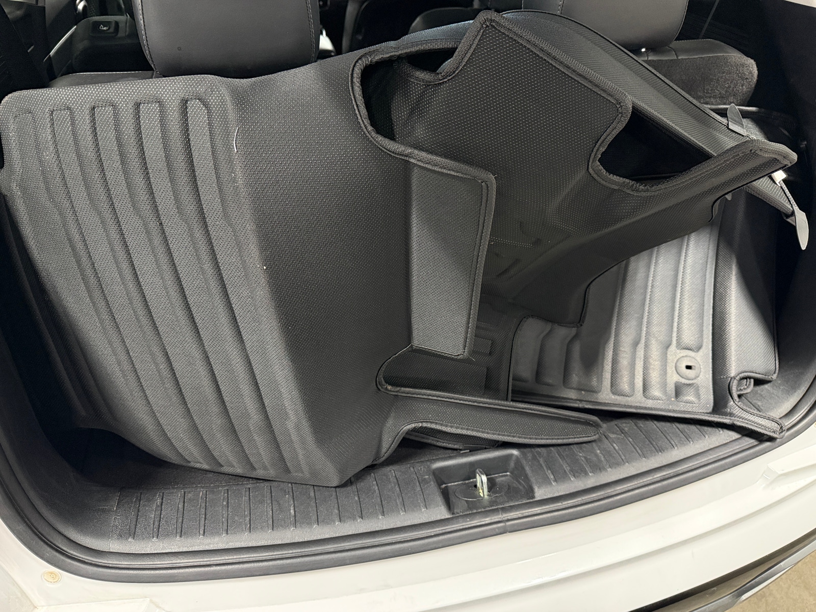 Thumbnail: 2022 Kia Sorento - 6