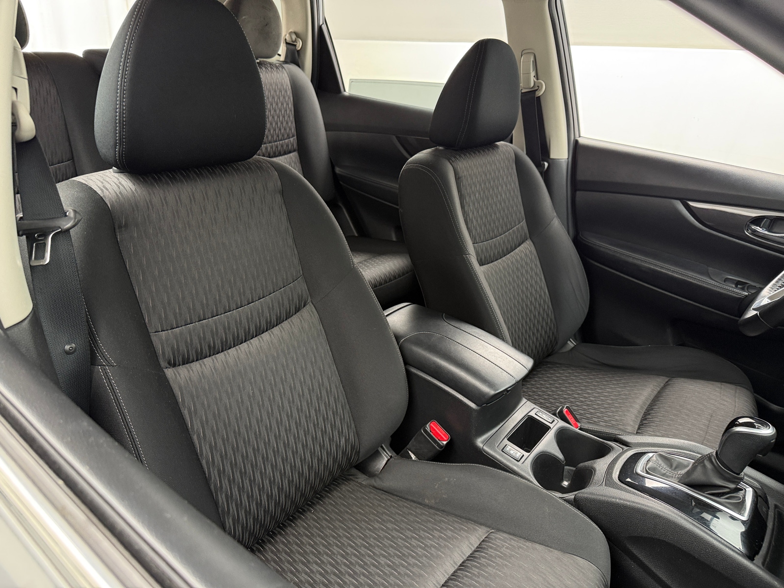 Thumbnail: 2019 Nissan Rogue - 2