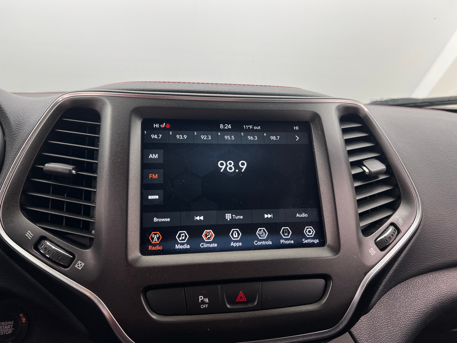 Thumbnail: 2020 Jeep Cherokee - 4