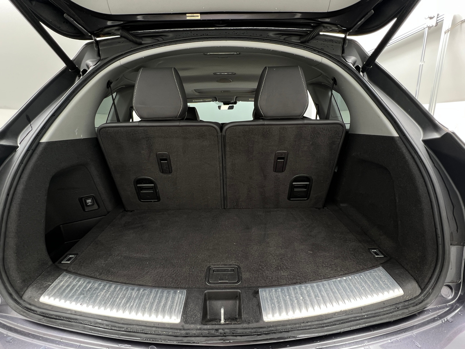 Thumbnail: 2017 Acura MDX - 6