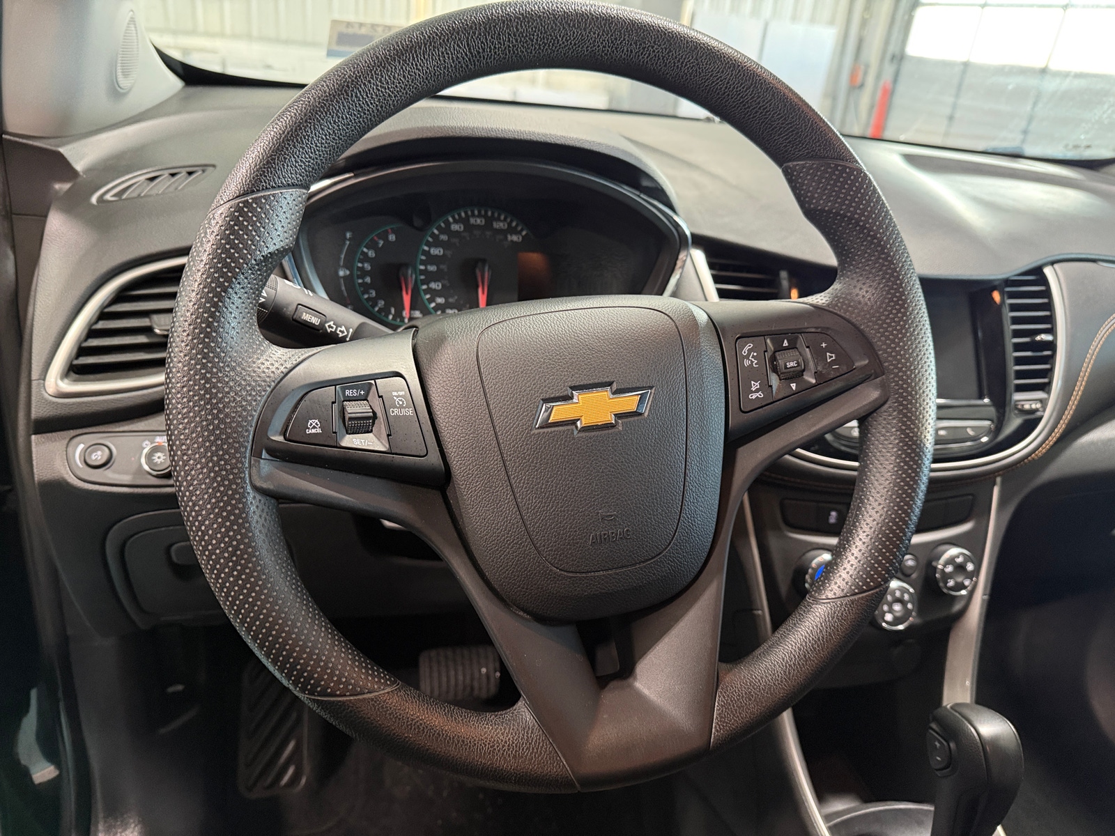 Thumbnail: 2020 Chevrolet Trax - 5