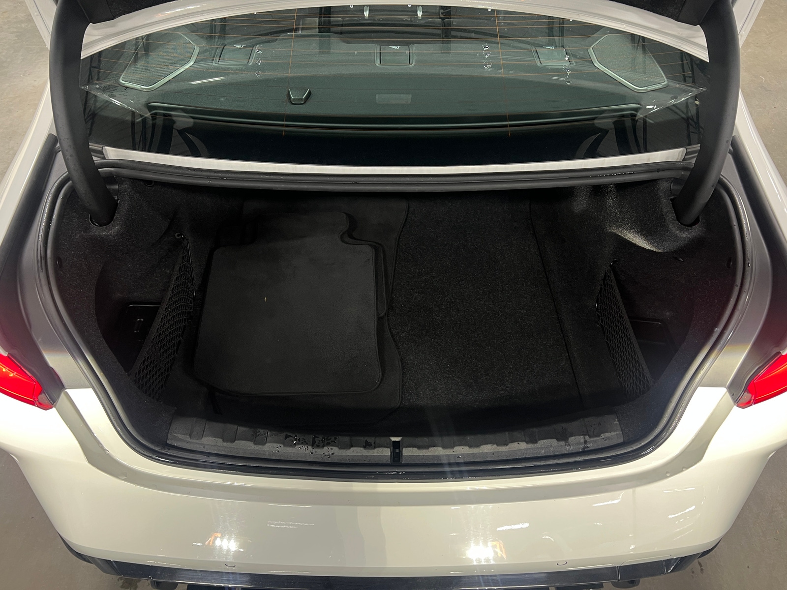 Thumbnail: 2022 BMW M3 - 6