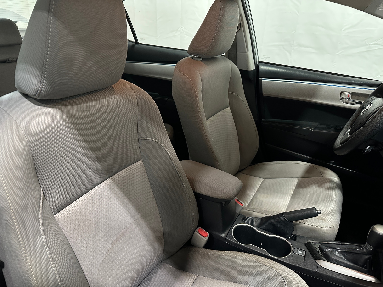 Thumbnail: 2015 Toyota Corolla - 2