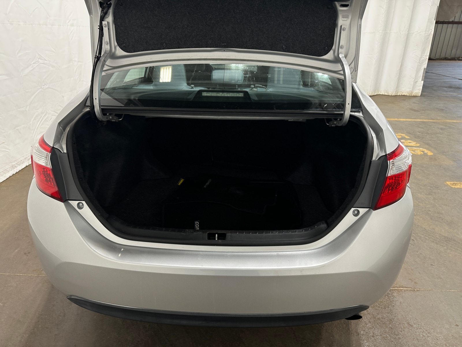 Thumbnail: 2015 Toyota Corolla - 7