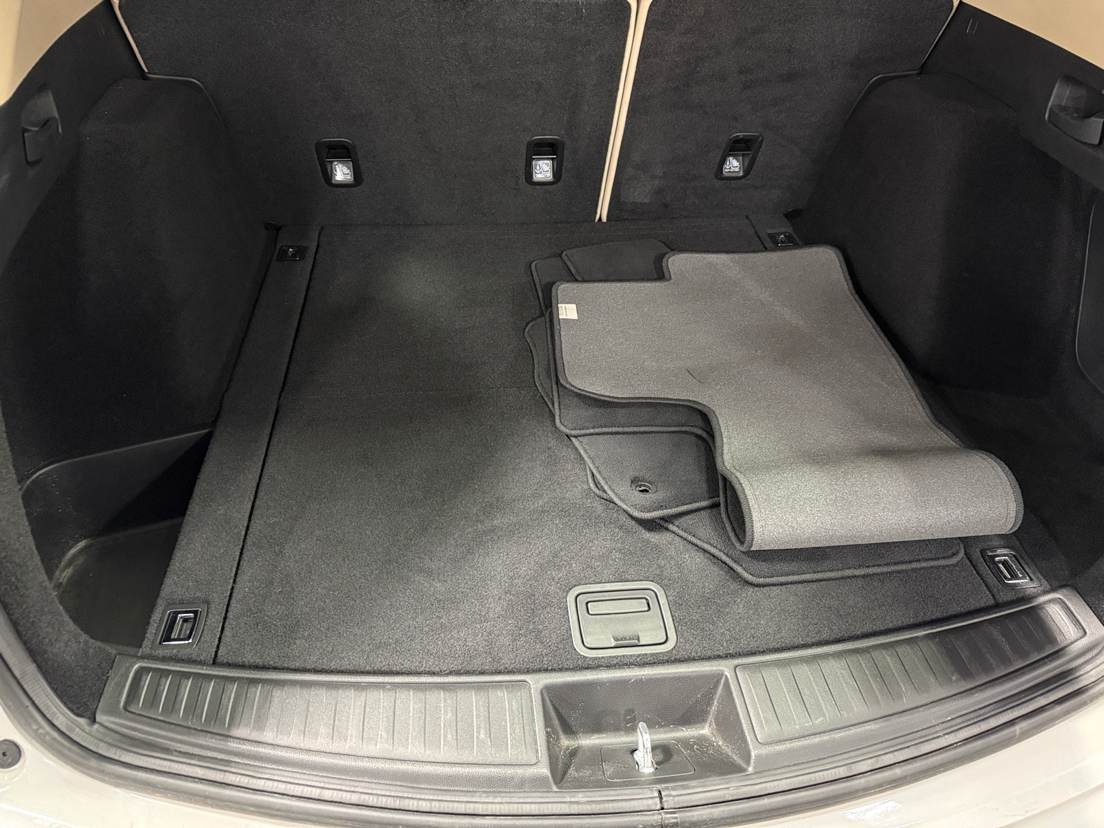 Thumbnail: 2022 Acura RDX - 6