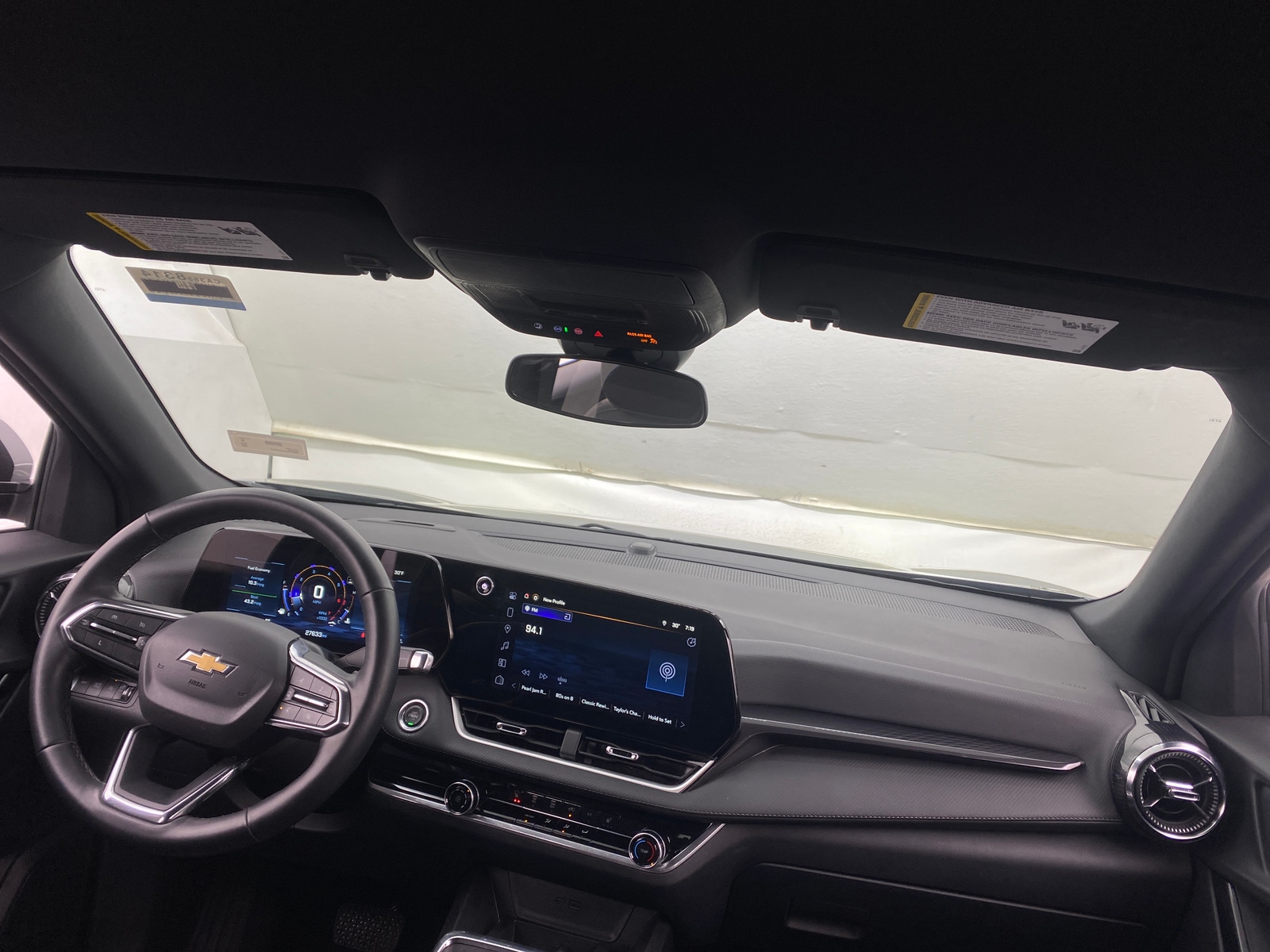 Thumbnail: 2025 Chevrolet Equinox - 3