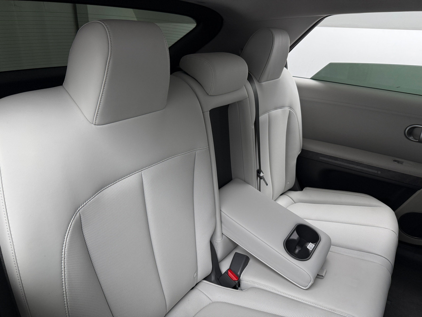 Thumbnail: 2022 Hyundai Ioniq 5 - 5