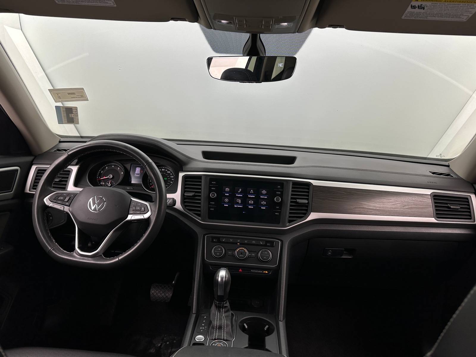 Thumbnail: 2021 Volkswagen Atlas - 2