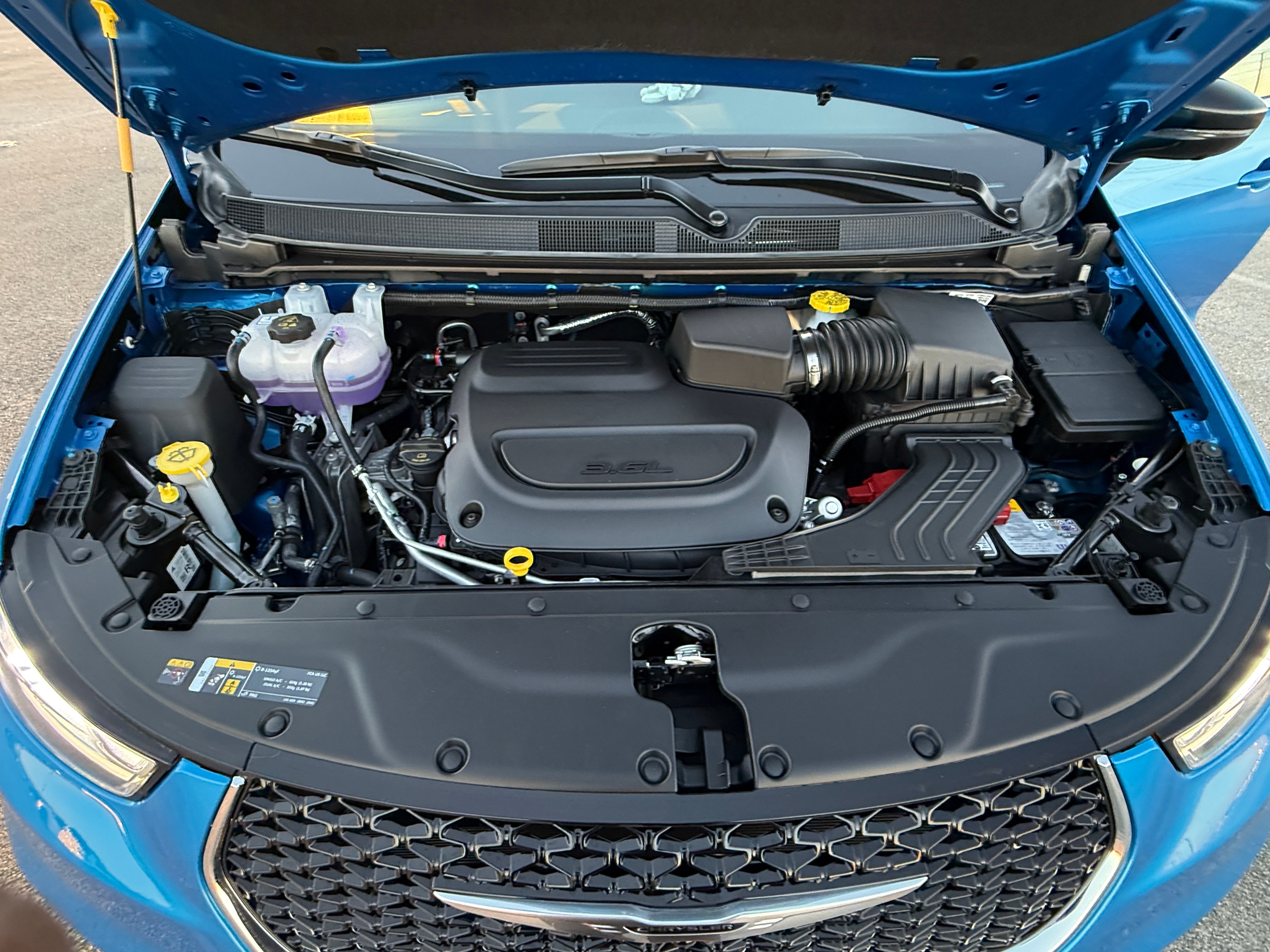 2026 Chrysler Pacifica Limited AWD's photo