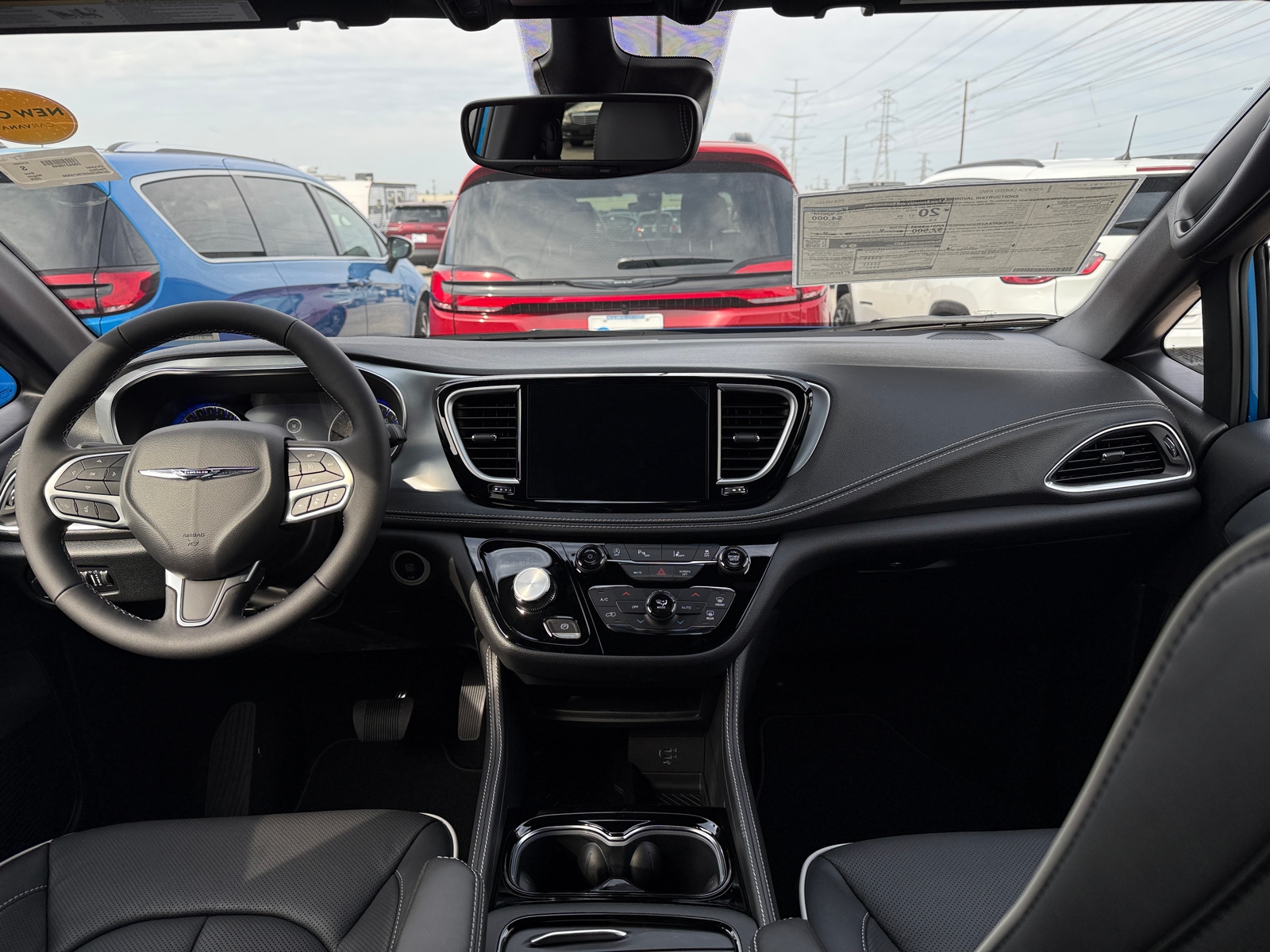 Thumbnail: 2026 Chrysler Pacifica - 2