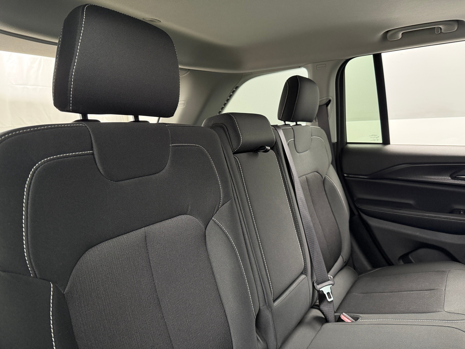 Thumbnail: 2023 Jeep Grand Cherokee - 6