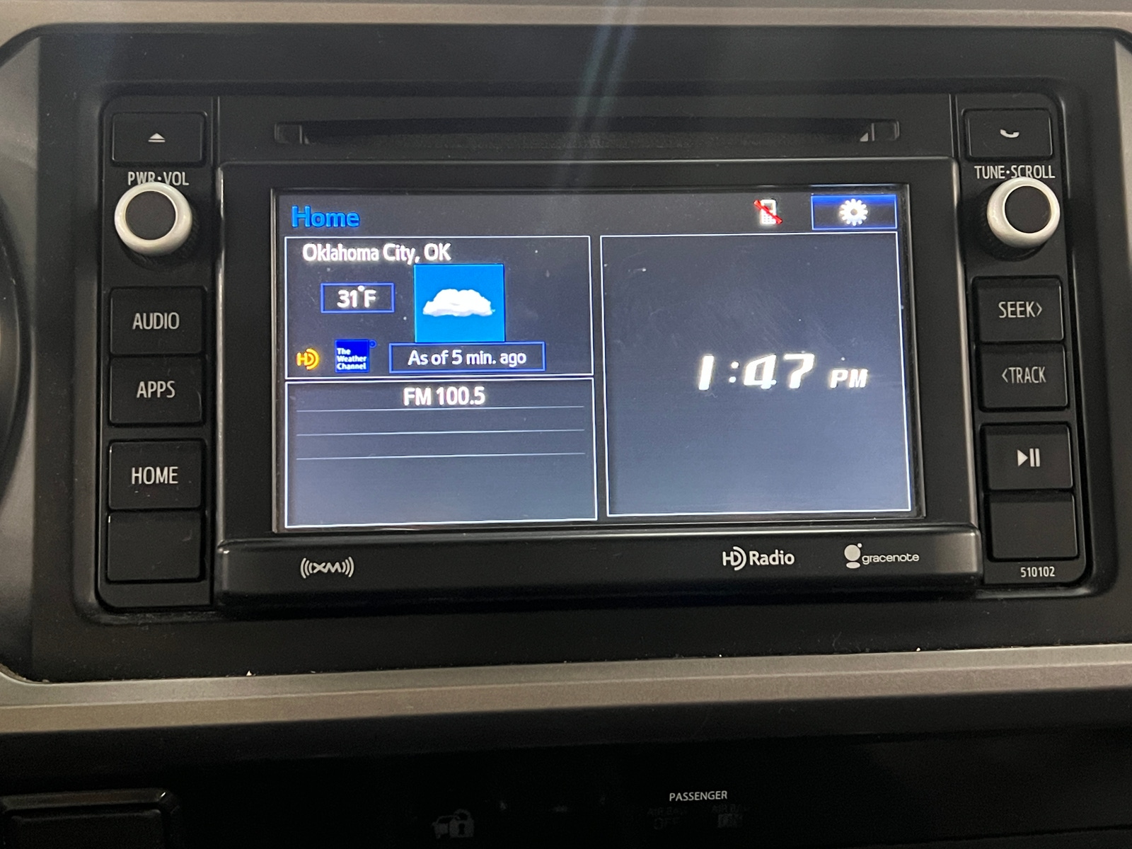 Thumbnail: 2017 Toyota Tacoma - 4