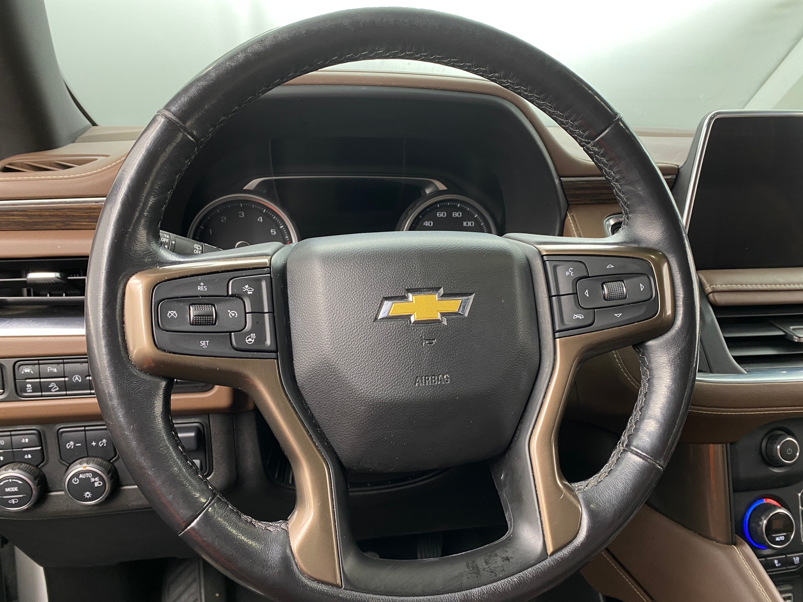 Thumbnail: 2021 Chevrolet Suburban - 4