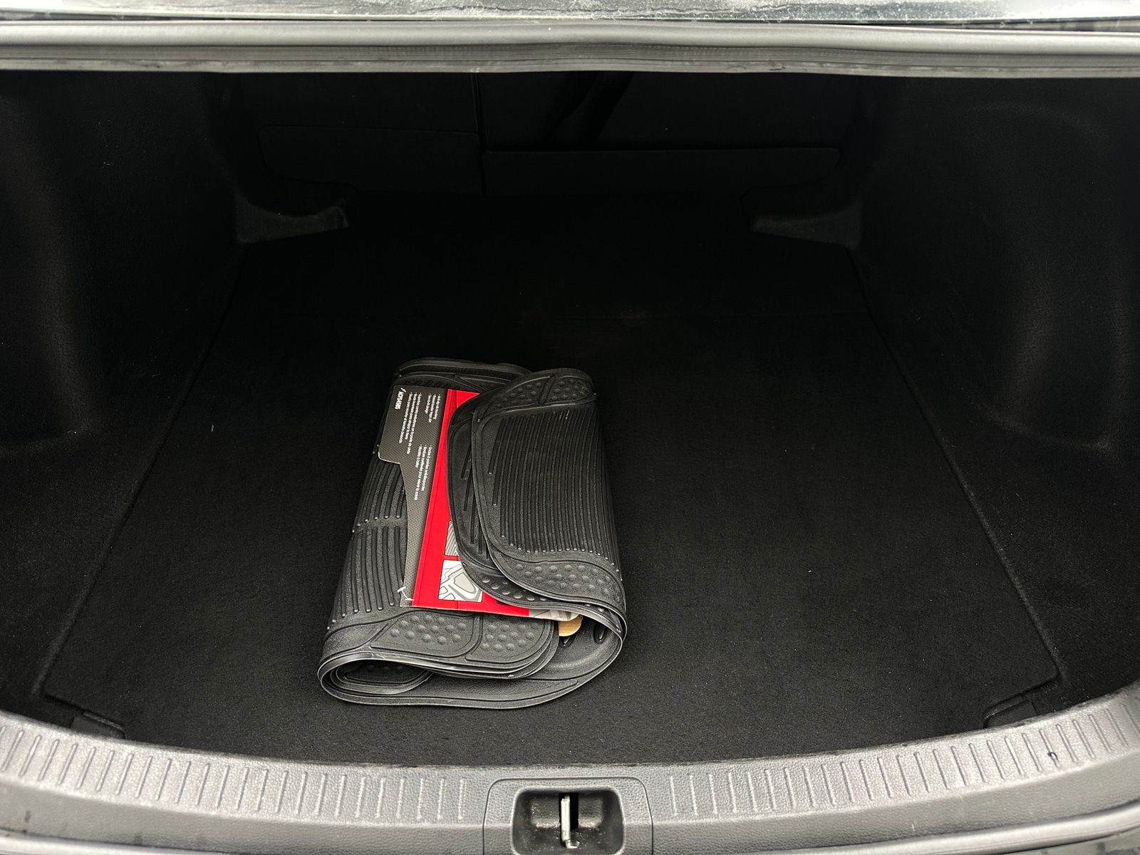 Thumbnail: 2025 Toyota Corolla - 7