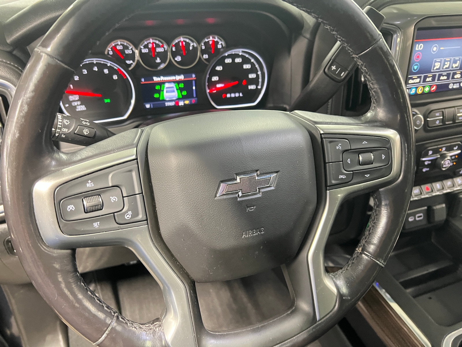 Thumbnail: 2020 Chevrolet Silverado 1500 - 5