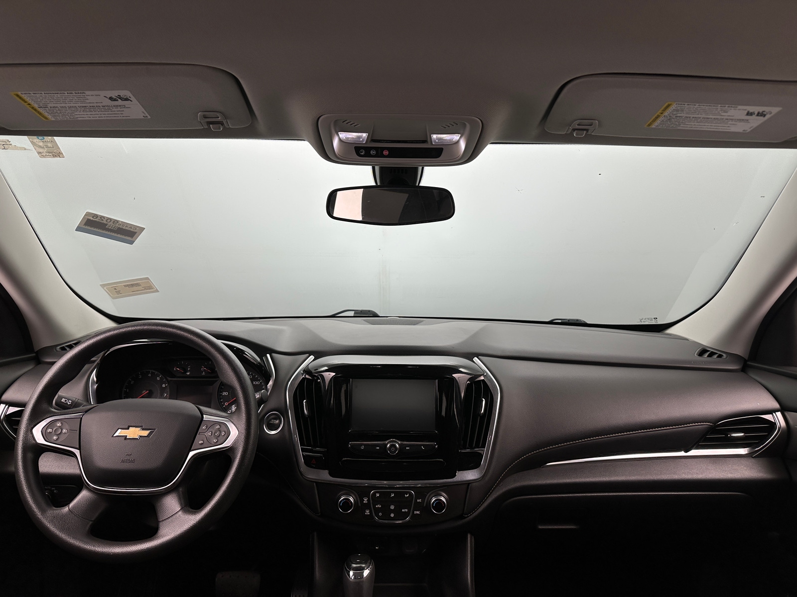 Thumbnail: 2018 Chevrolet Traverse - 3