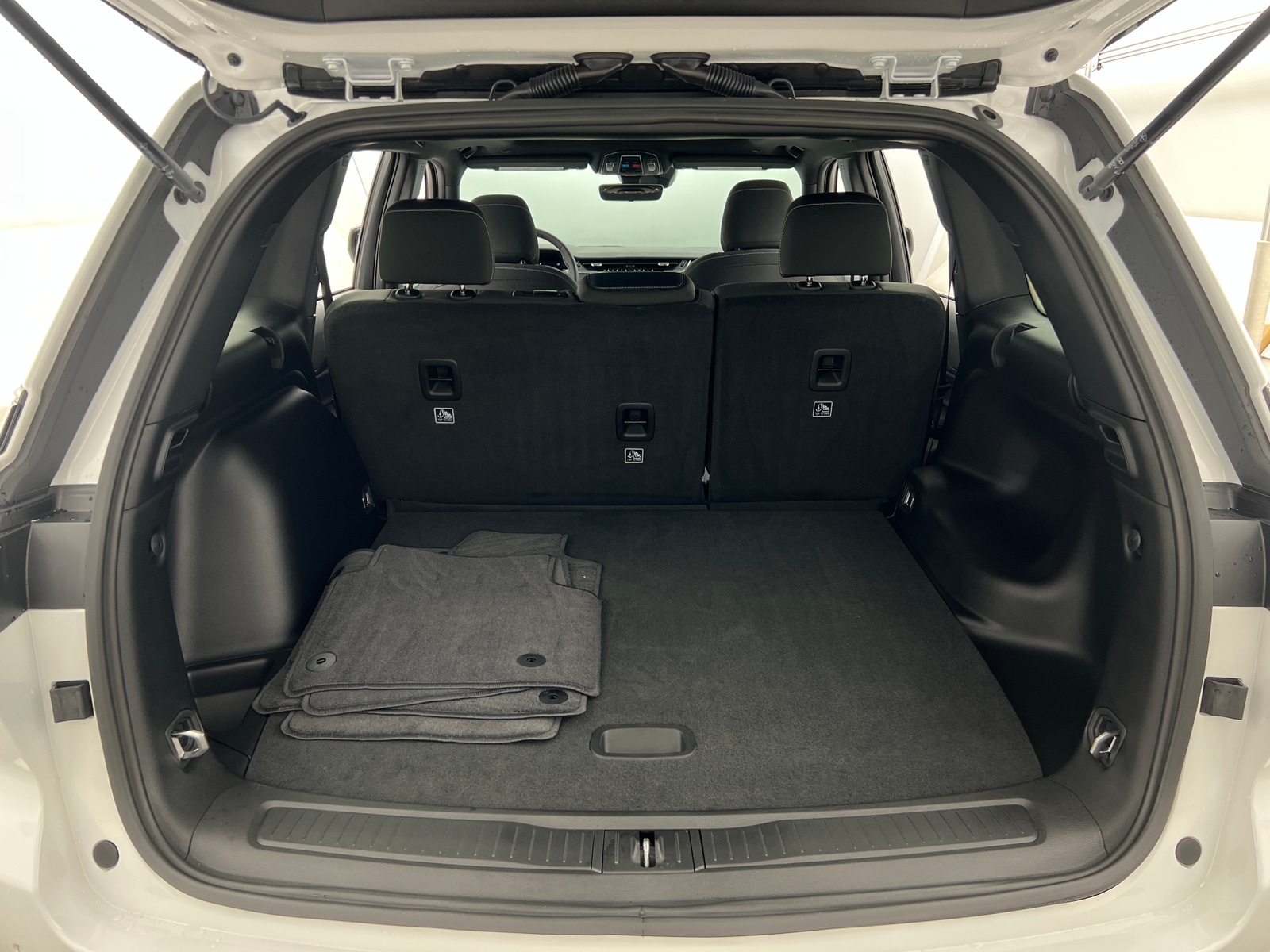 Thumbnail: 2025 Jeep Grand Cherokee - 7