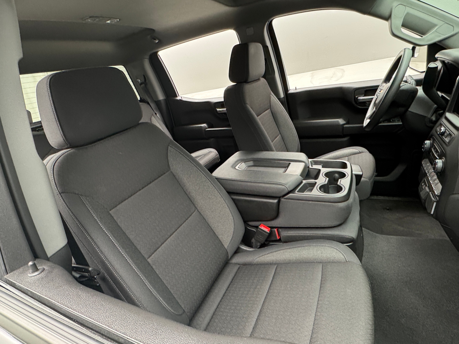 Thumbnail: 2025 Chevrolet Silverado 1500 - 2