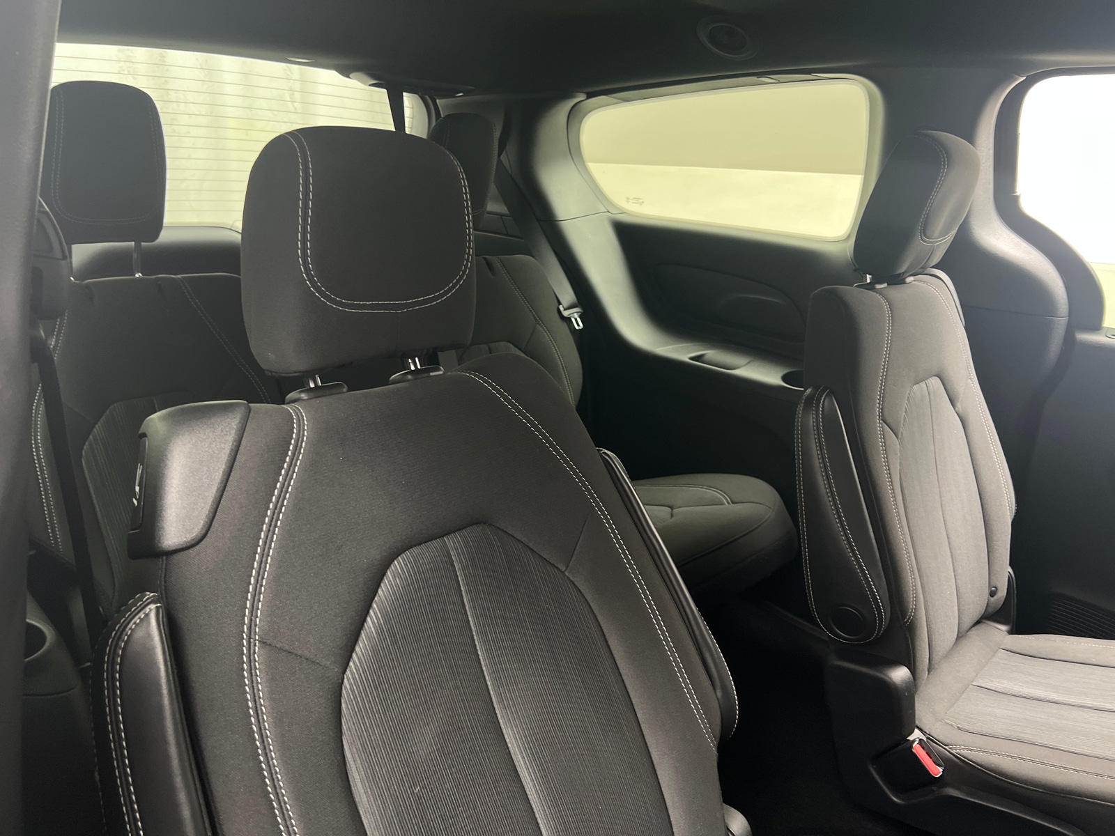 Thumbnail: 2019 Chrysler Pacifica - 6