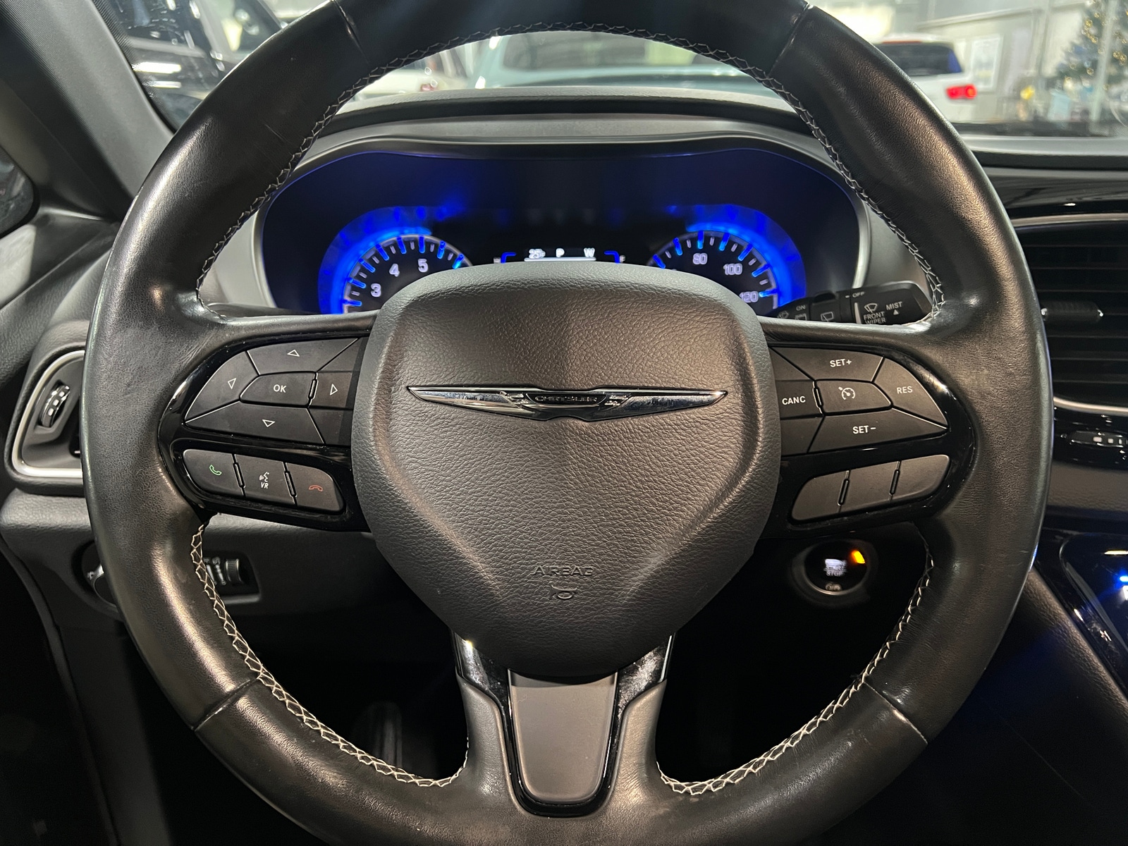 Thumbnail: 2019 Chrysler Pacifica - 5