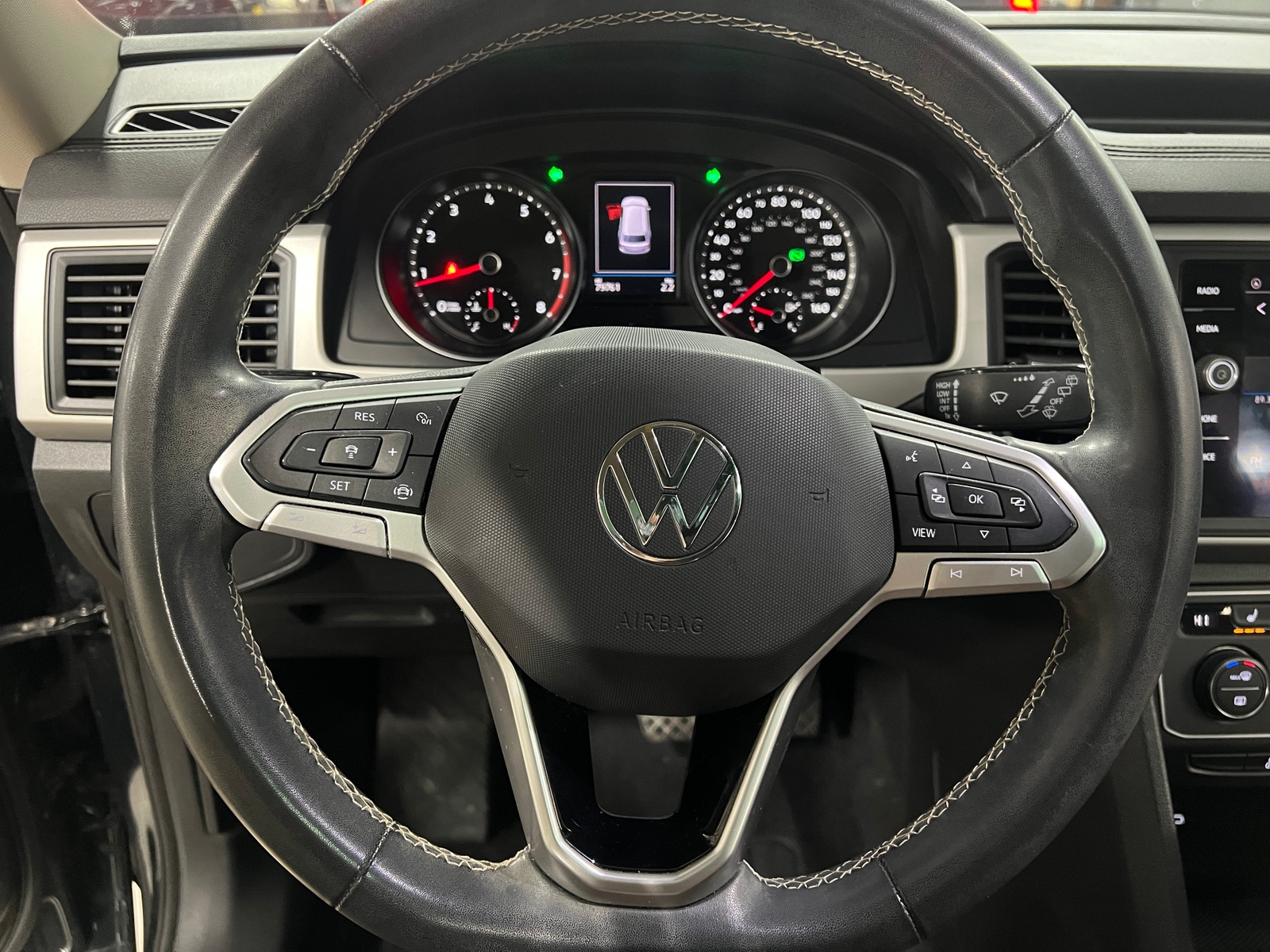 Thumbnail: 2021 Volkswagen Atlas - 4