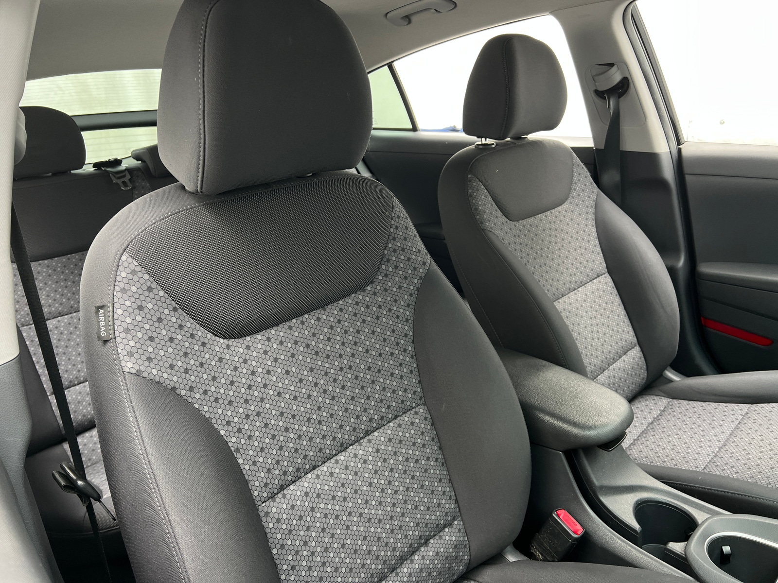 Thumbnail: 2019 Hyundai Ioniq - 2