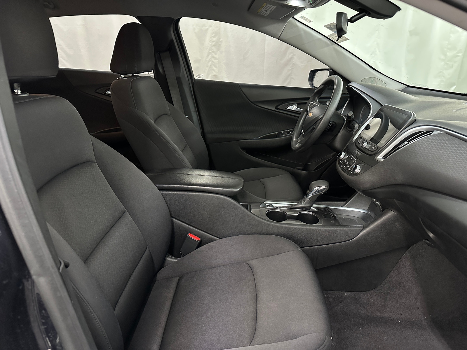 Thumbnail: 2022 Chevrolet Malibu - 2