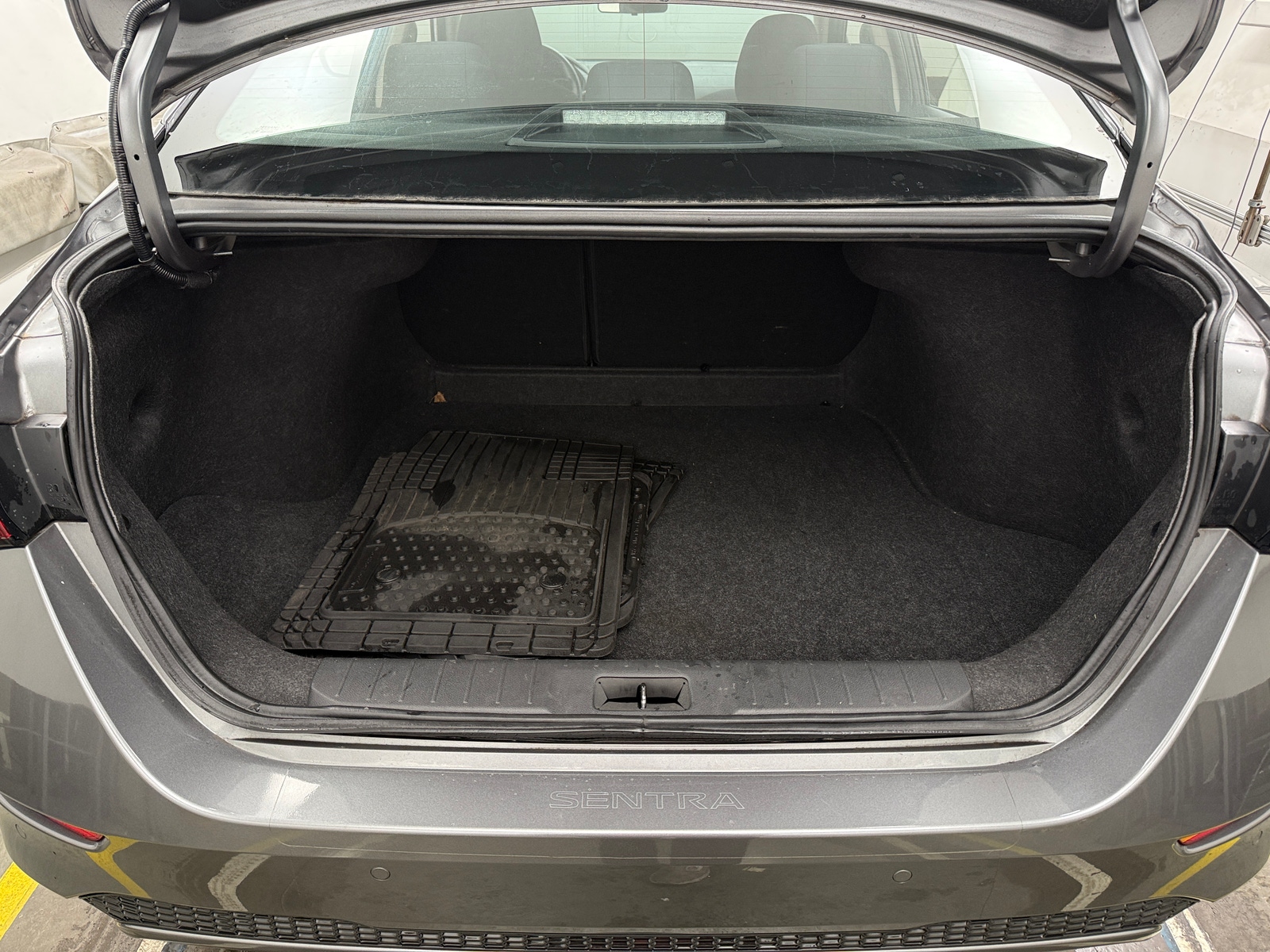 Thumbnail: 2023 Nissan Sentra - 7