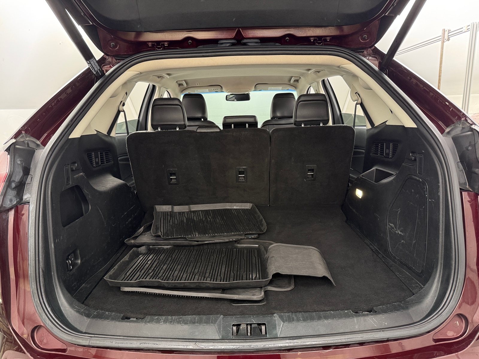 Thumbnail: 2020 Ford Edge - 6