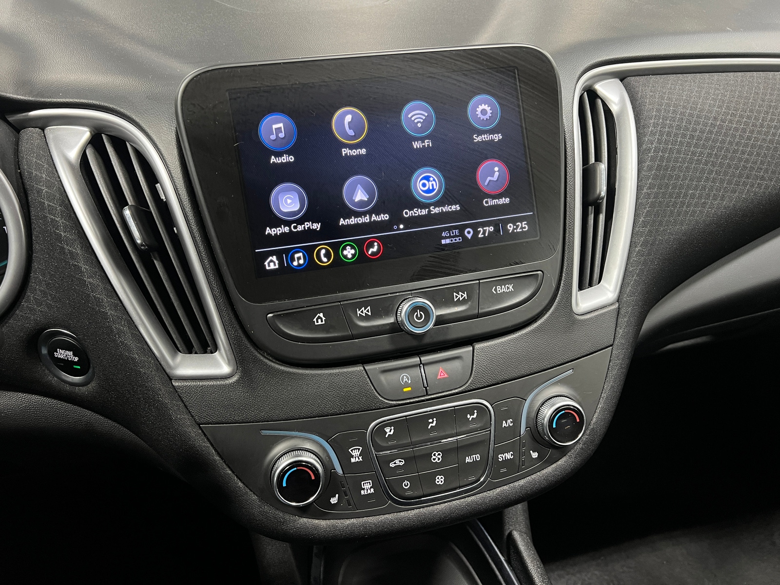 Thumbnail: 2024 Chevrolet Malibu - 4