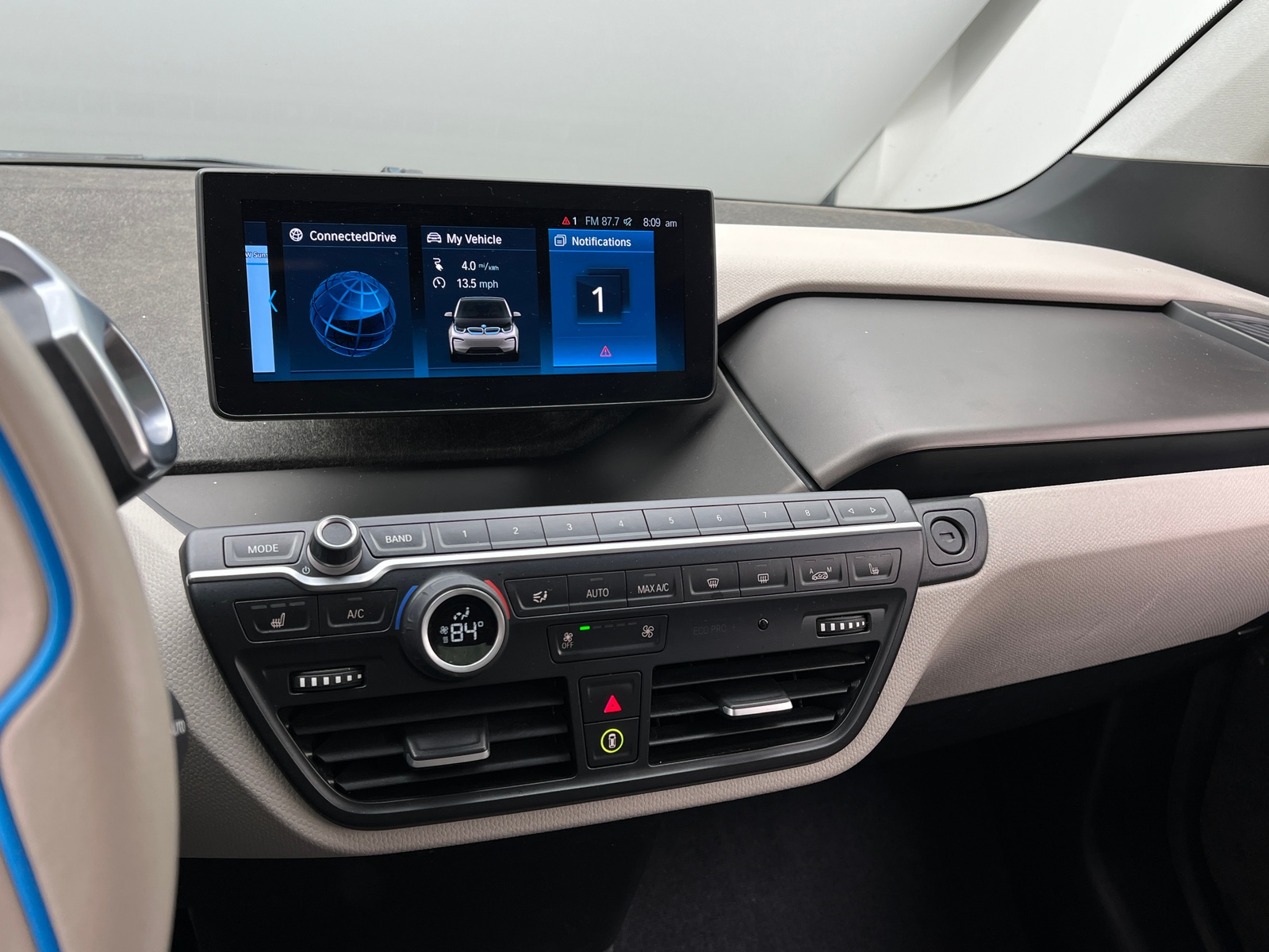 Thumbnail: 2018 BMW i3 - 4