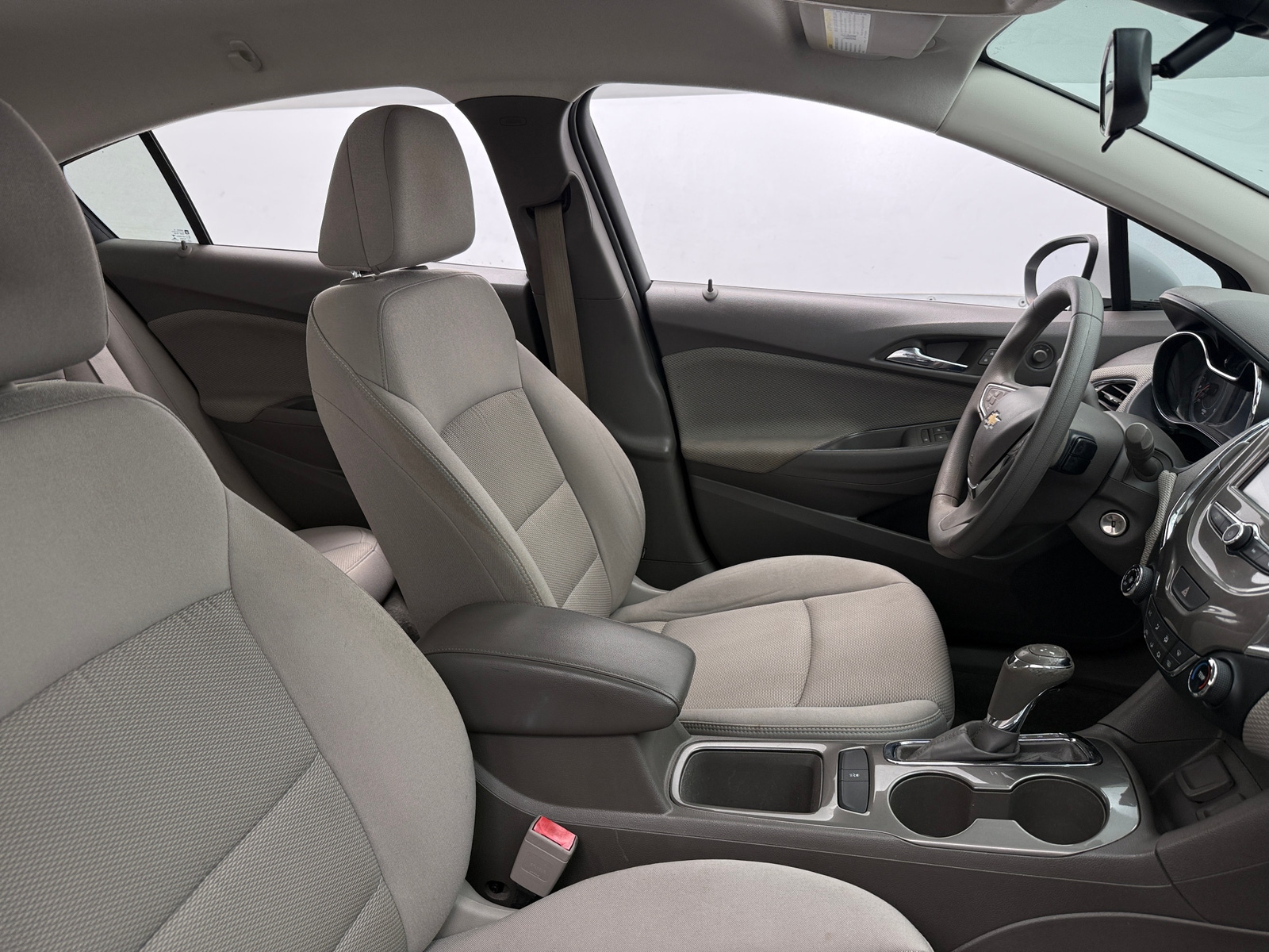 Thumbnail: 2016 Chevrolet Cruze - 2