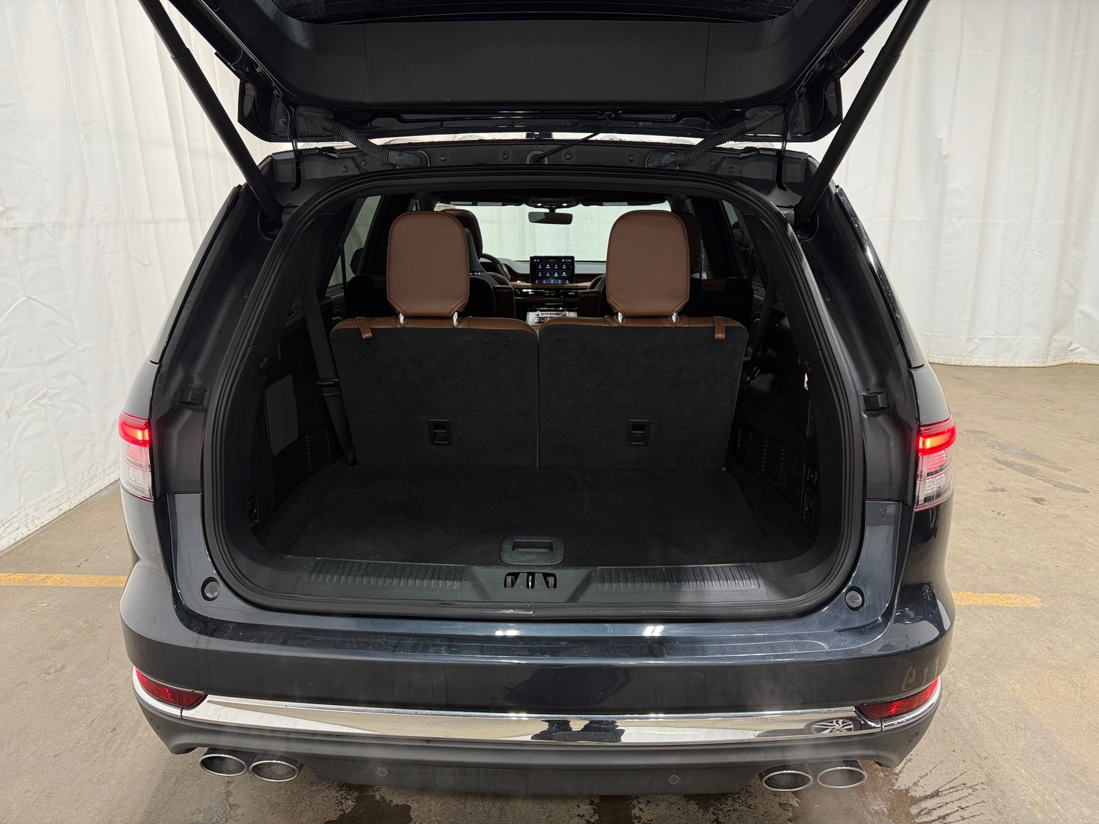 Thumbnail: 2022 Lincoln Aviator - 6