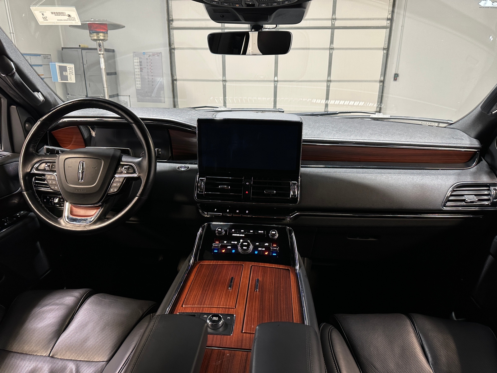 Thumbnail: 2024 Lincoln Navigator - 2